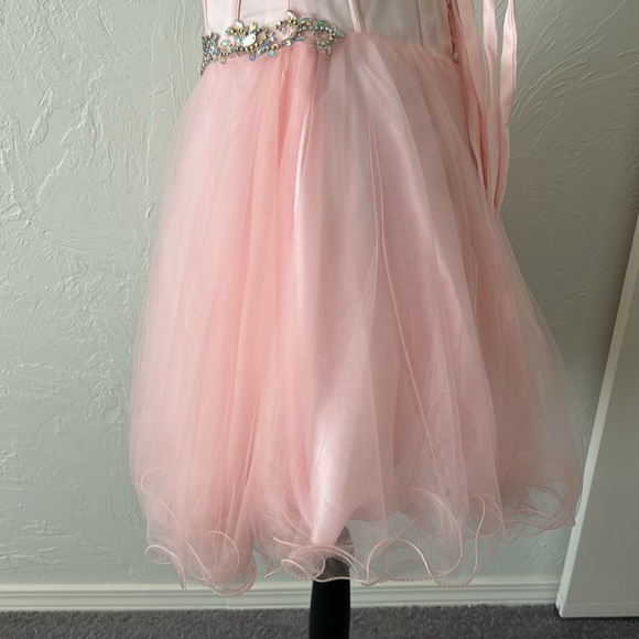 Off-shoulder beaded corset baby pink dress - Picture 5 of 7